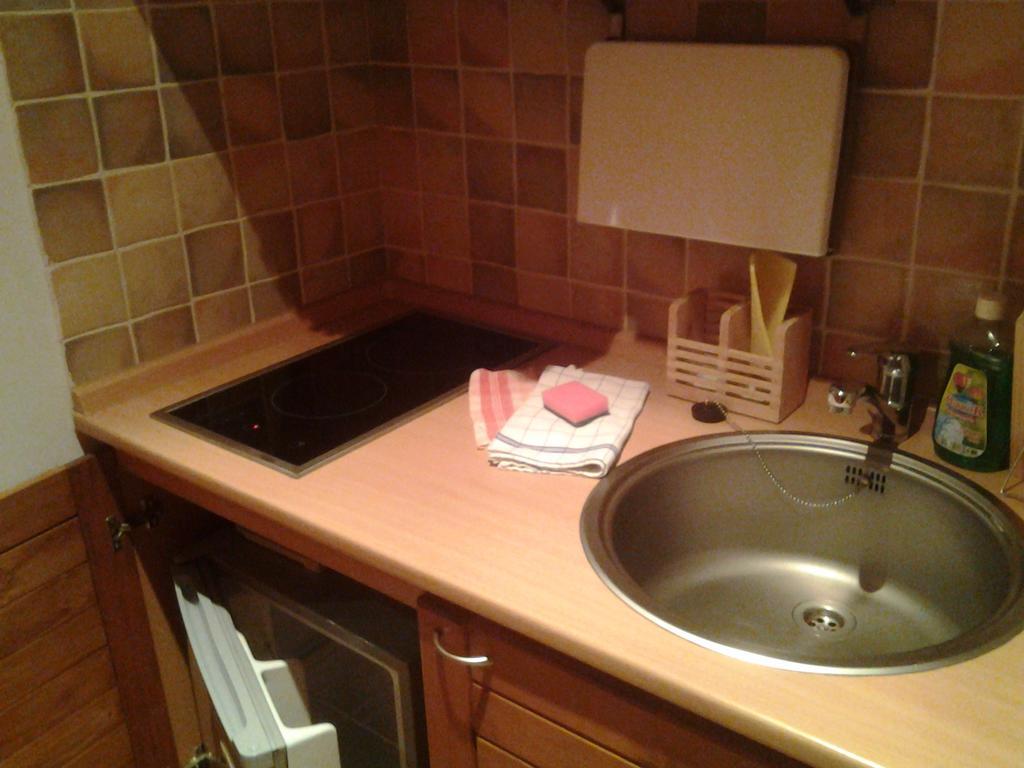 Fatrapark 1 U Sovicky Studio, Kuchynka, Kupelna,S Balkonom Gratis Parkovanie V Podzemnej Garazi Ruzomberok Luaran gambar